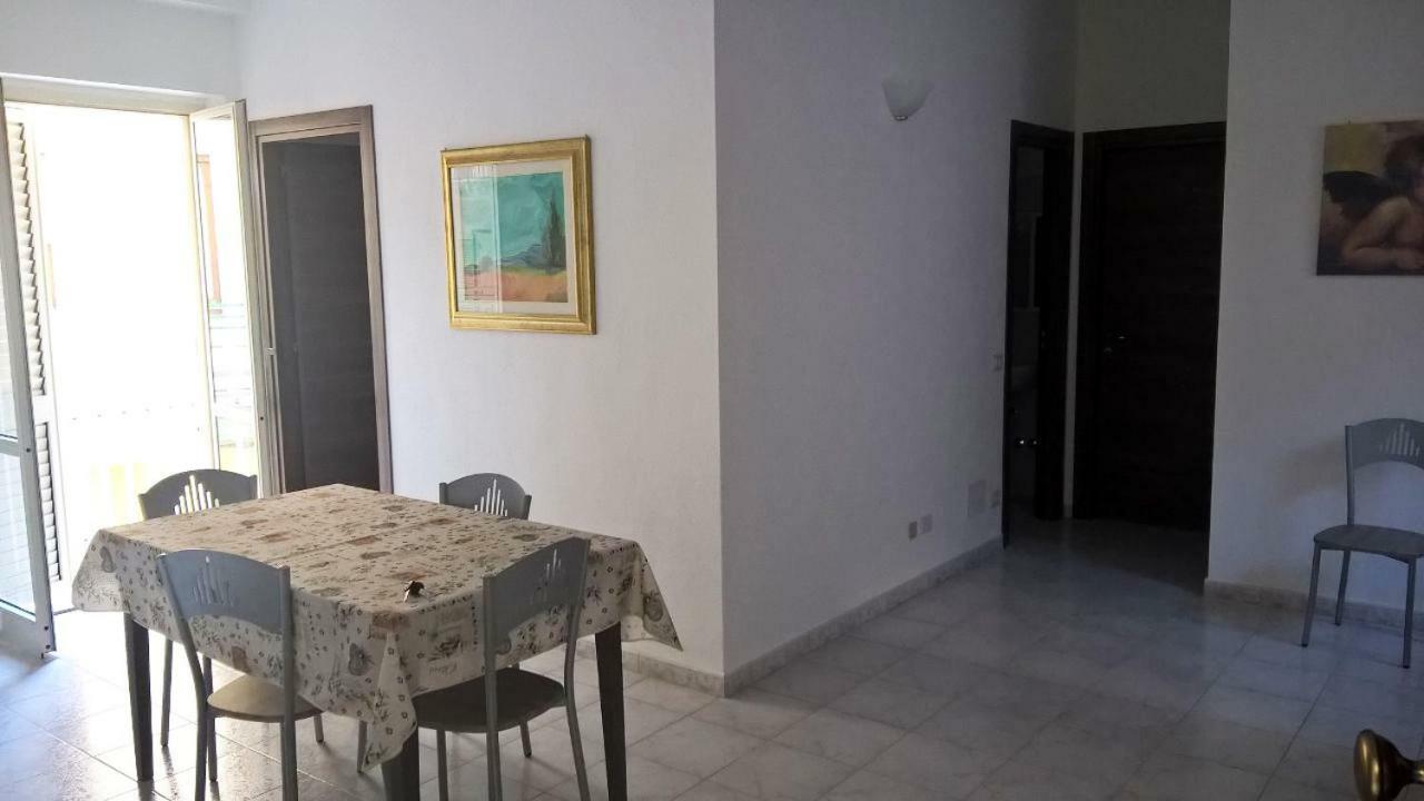 Climatizzato In Centro A 100M Dal Mare Villa Cirò Marina Exterior foto