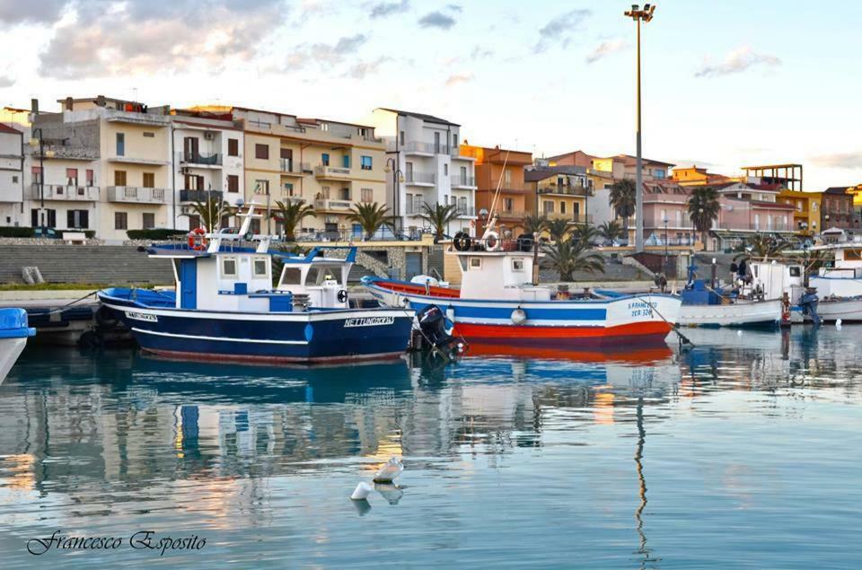 Climatizzato In Centro A 100M Dal Mare Villa Cirò Marina Exterior foto