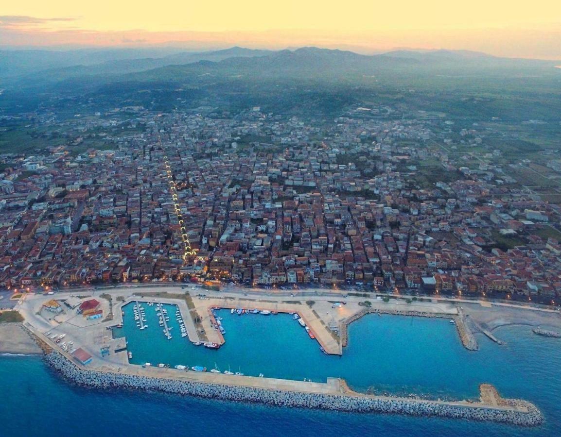 Climatizzato In Centro A 100M Dal Mare Villa Cirò Marina Exterior foto